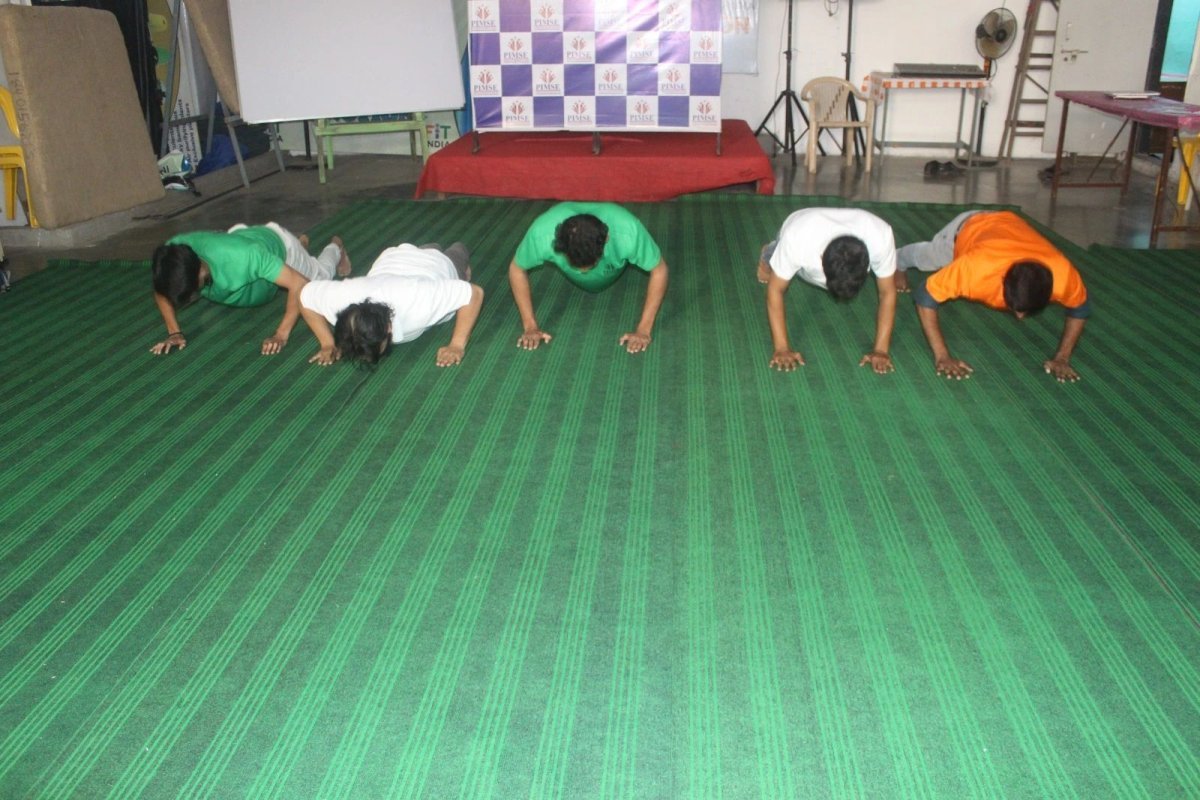 Action-packed sports event - Image 2