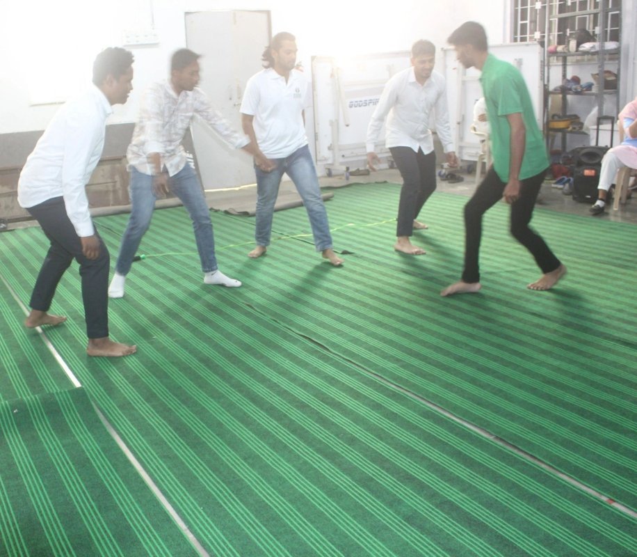 Action-packed sports event - Image 3