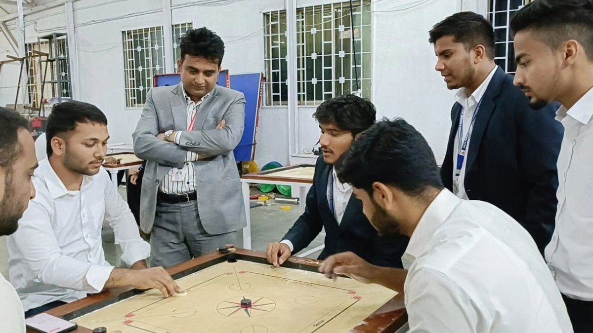 Indoor Sports & Games - Image 3